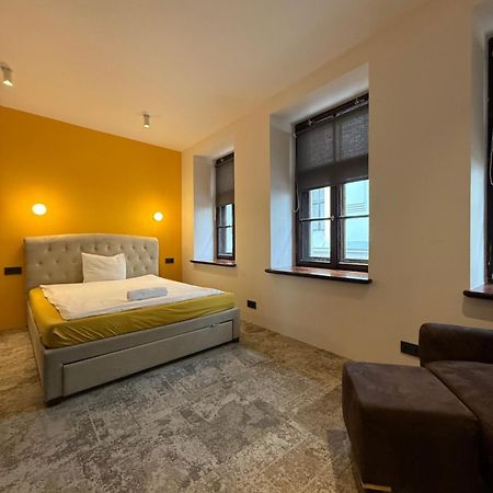 Lovely Two Bedroom In The Old Town รีกา ภายนอก รูปภาพ